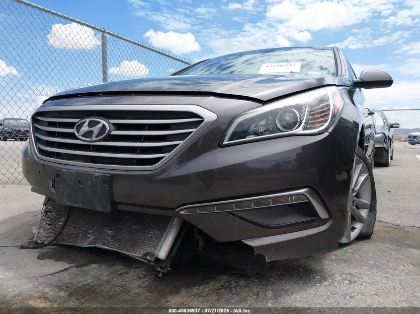 2015 HYUNDAI SONATA SE