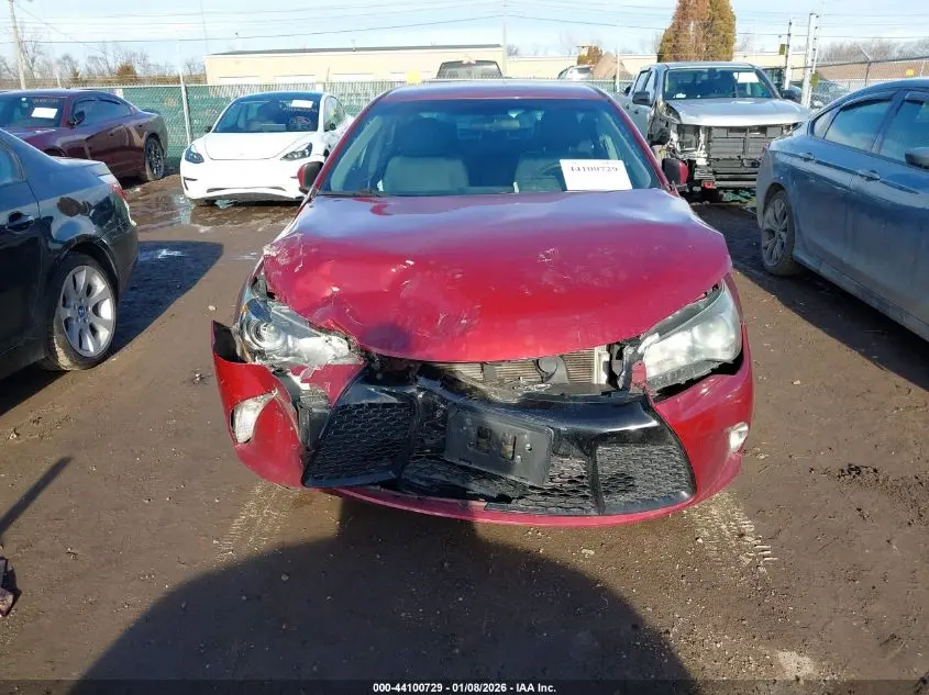 2015 TOYOTA CAMRY SE