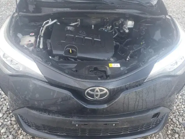 2021 TOYOTA C-HR XLE