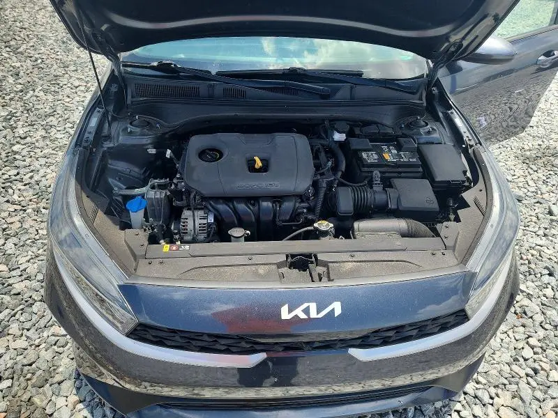 2022 KIA FORTE LXS  