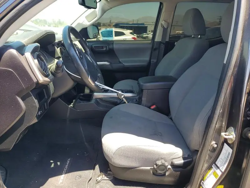 2017 TOYOTA TACOMA SR5 V6  