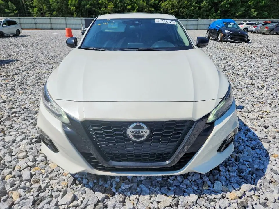 2022 NISSAN ALTIMA SR  