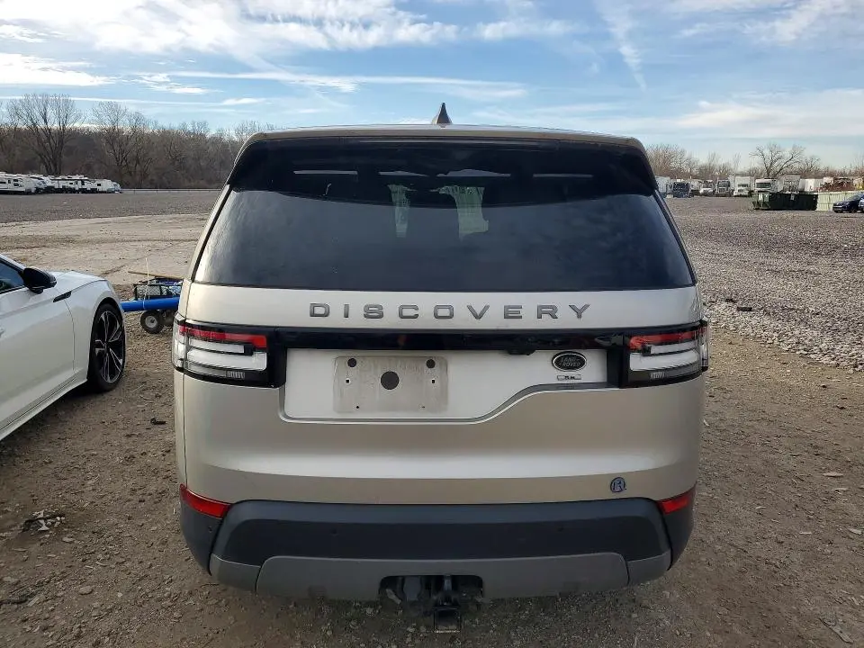 2017 LAND ROVER DISCOVERY SE  