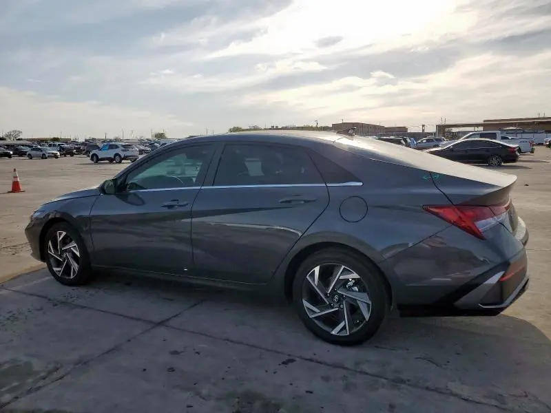 2025 HYUNDAI ELANTRA SEL