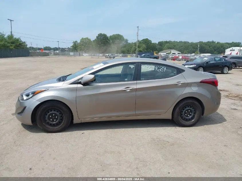 2016 HYUNDAI ELANTRA SE