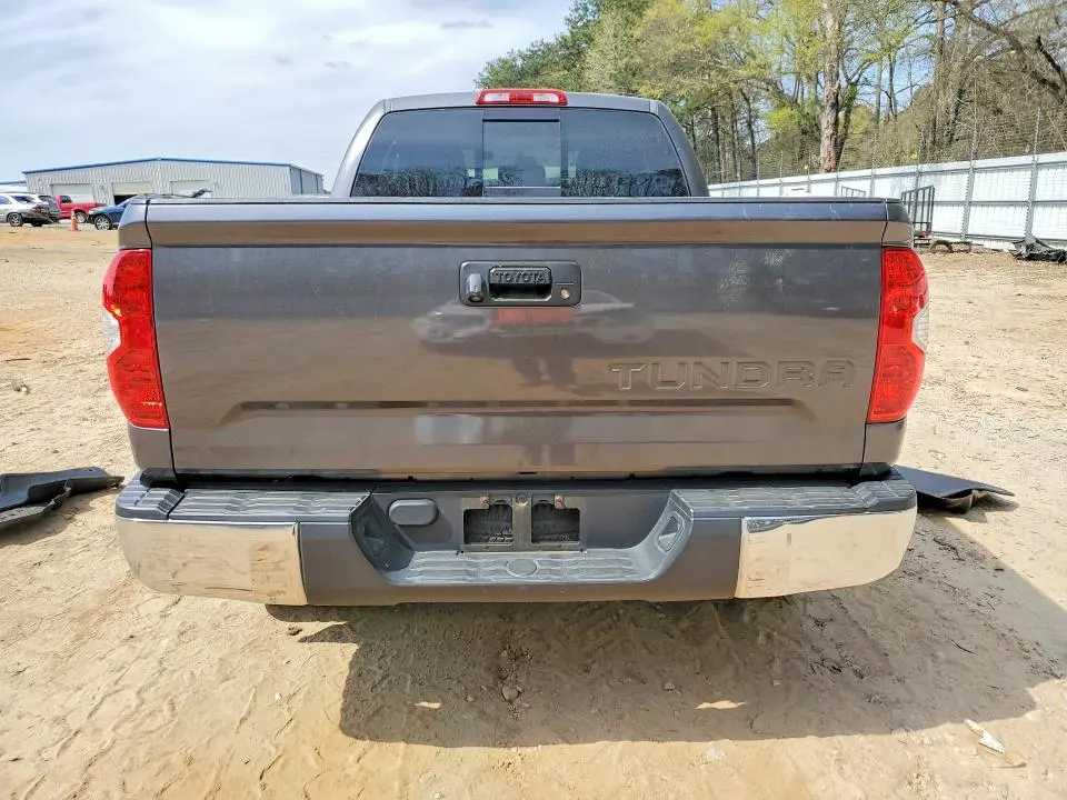 2015 TOYOTA TUNDRA SR5  