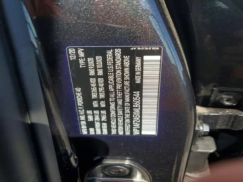 2021 PORSCHE MACAN TURBO  