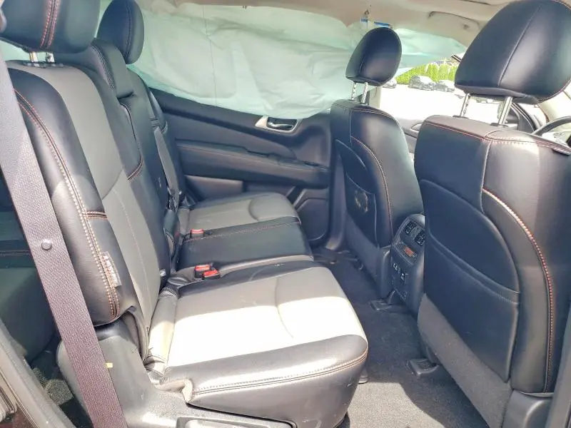 2020 NISSAN PATHFINDER SL  