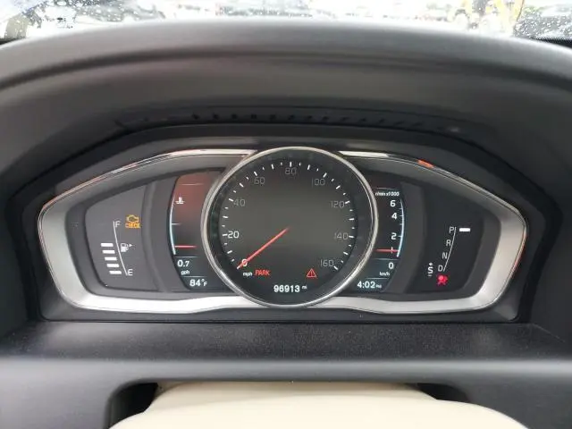 2015 VOLVO XC60 T5 PREMIER  