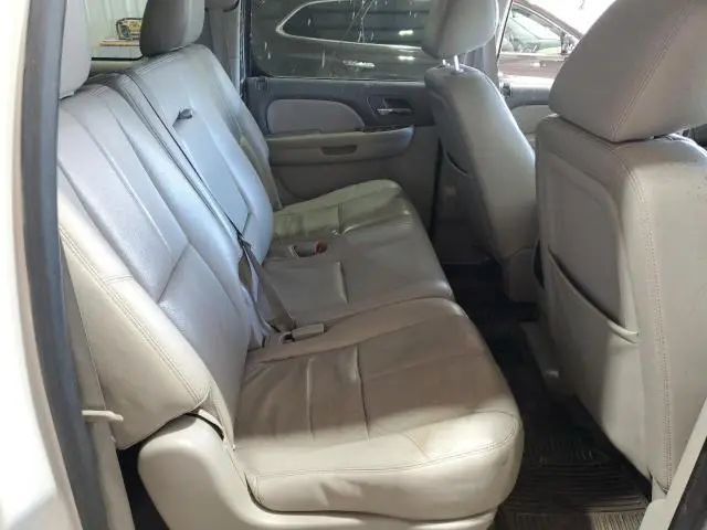 2012 CHEVROLET SUBURBAN K1500 LT  
