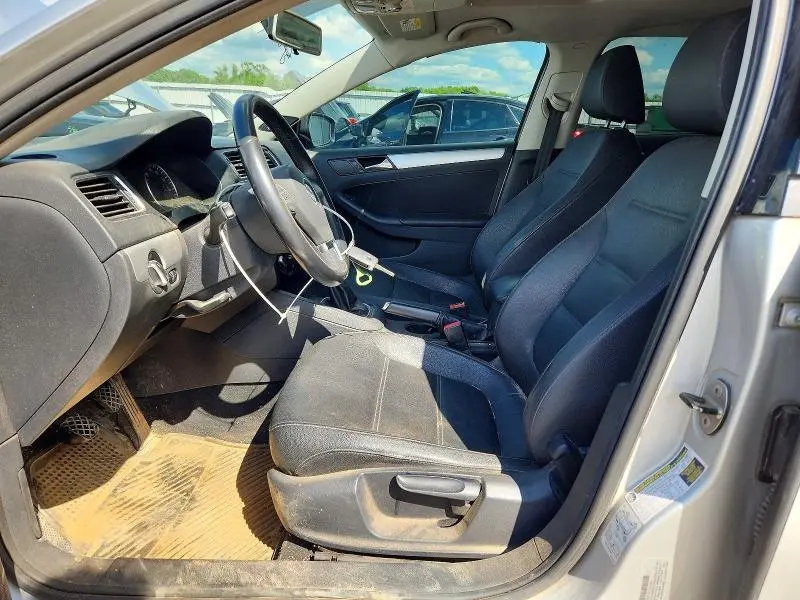 2012 VOLKSWAGEN JETTA TDI LEATHER  