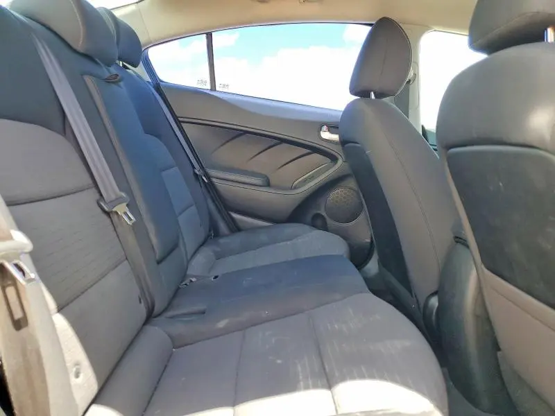2018 KIA FORTE LX  