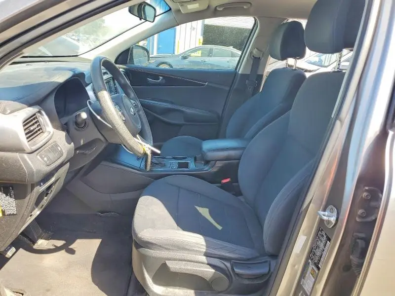 2017 KIA SORENTO LX V6  