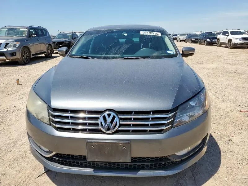 2015 VOLKSWAGEN PASSAT SEL  