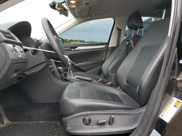 2014 VOLKSWAGEN PASSAT S  