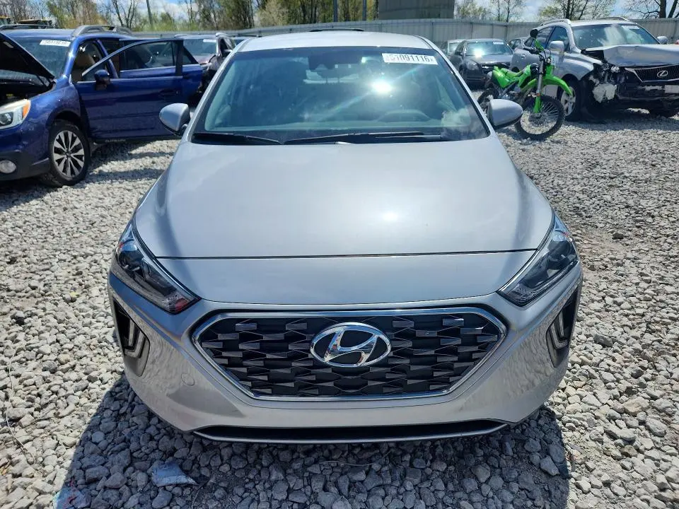 2022 HYUNDAI IONIQ SE  