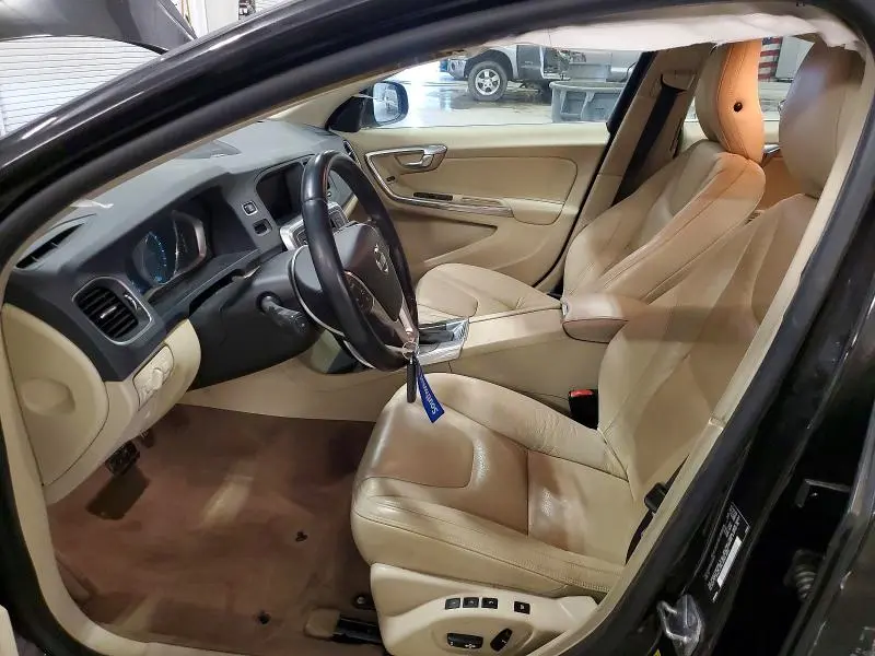 2014 VOLVO S60 T5  