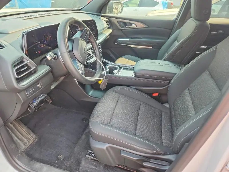 2024 CHEVROLET TRAVERSE LS  