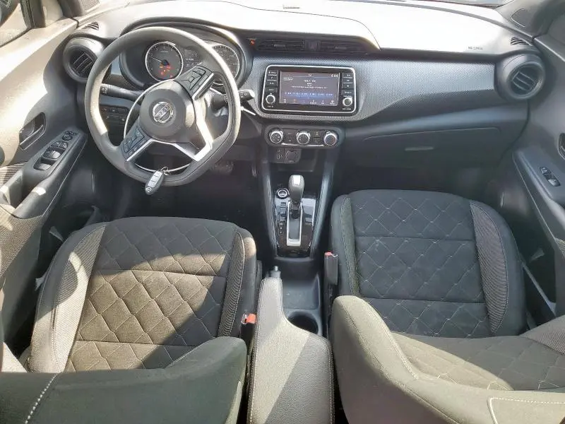 2020 NISSAN KICKS S  