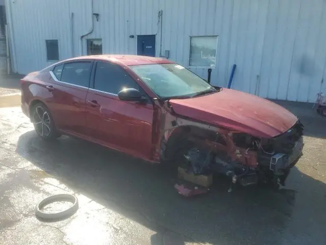 2023 NISSAN ALTIMA SR  