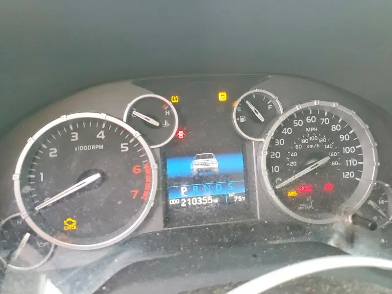 2016 TOYOTA TUNDRA SR5  