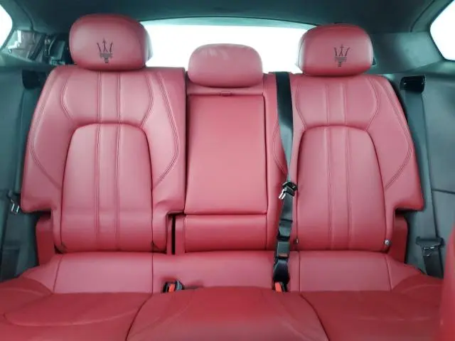 2021 MASERATI LEVANTE S SPORT  