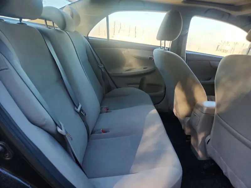 2013 TOYOTA COROLLA BASE  