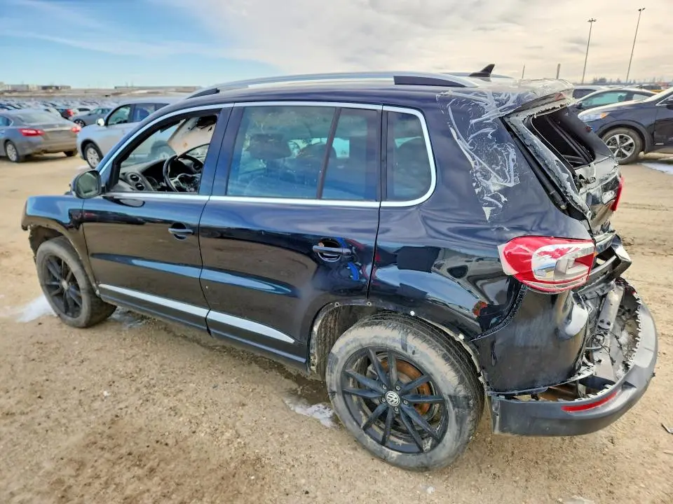 2014 VOLKSWAGEN TIGUAN S  