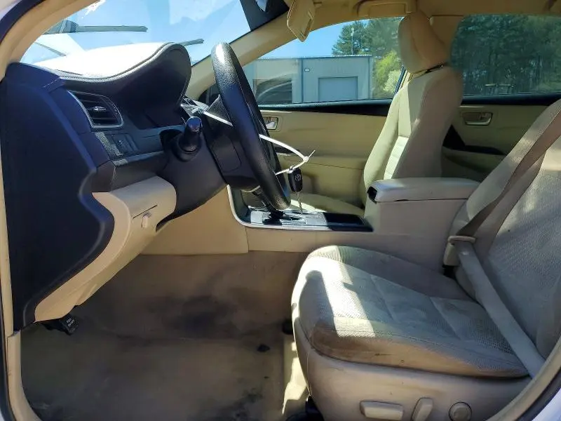 2015 TOYOTA CAMRY LE  
