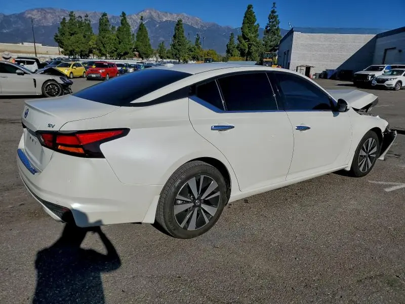 2020 NISSAN ALTIMA SV  