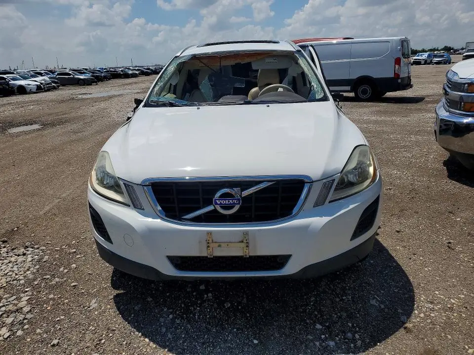 2011 VOLVO XC60 3.2  