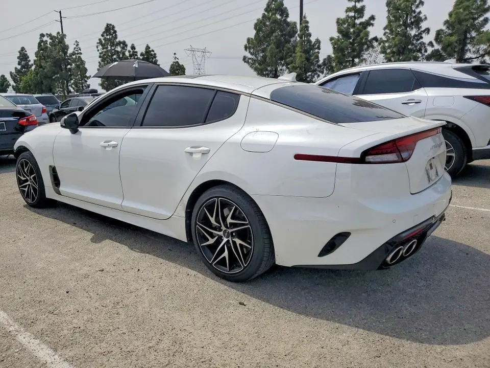 2023 KIA STINGER GT-LINE  
