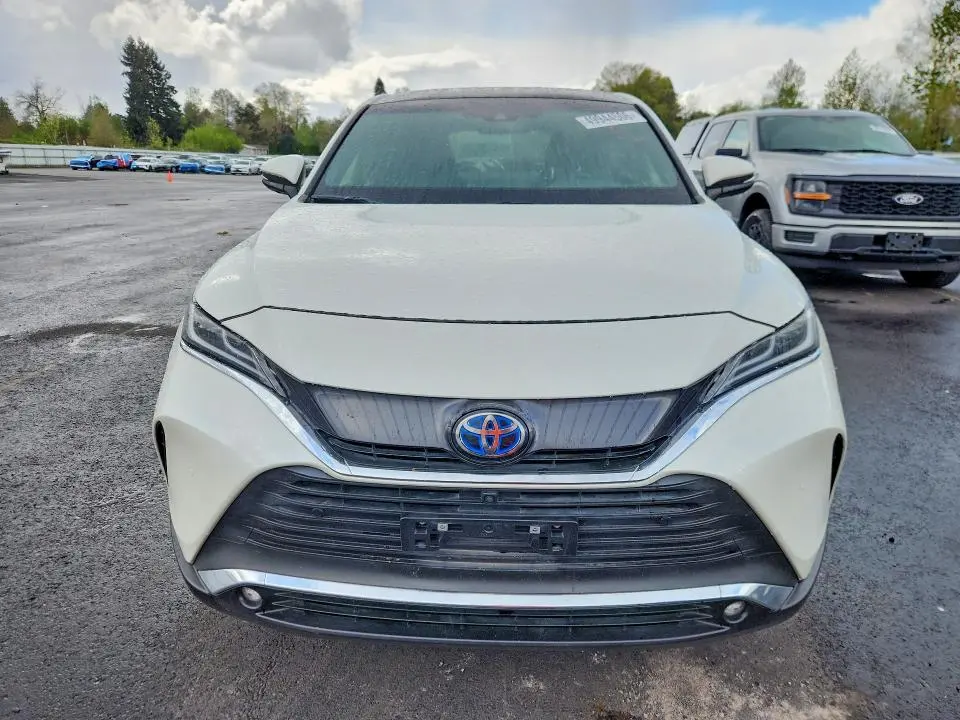 2022 TOYOTA VENZA LIMITED  