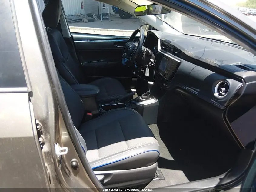 2018 TOYOTA COROLLA SE