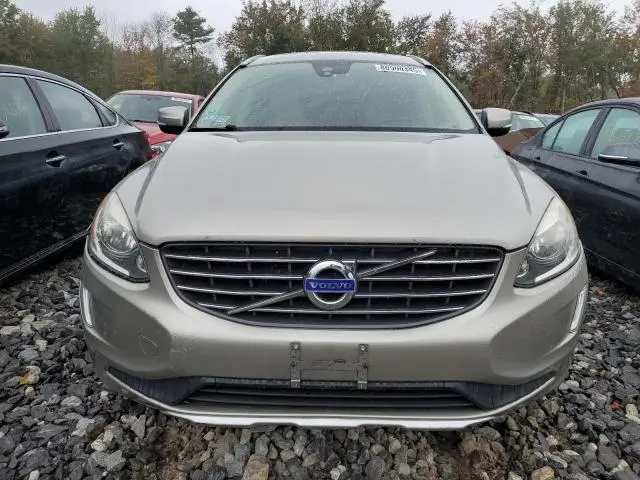 2015 VOLVO XC60 T6 PREMIER+  