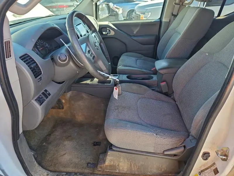 2017 NISSAN FRONTIER S  