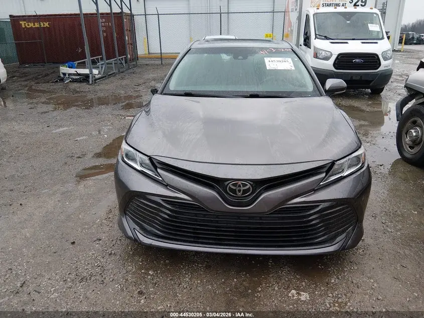 2018 TOYOTA CAMRY LE