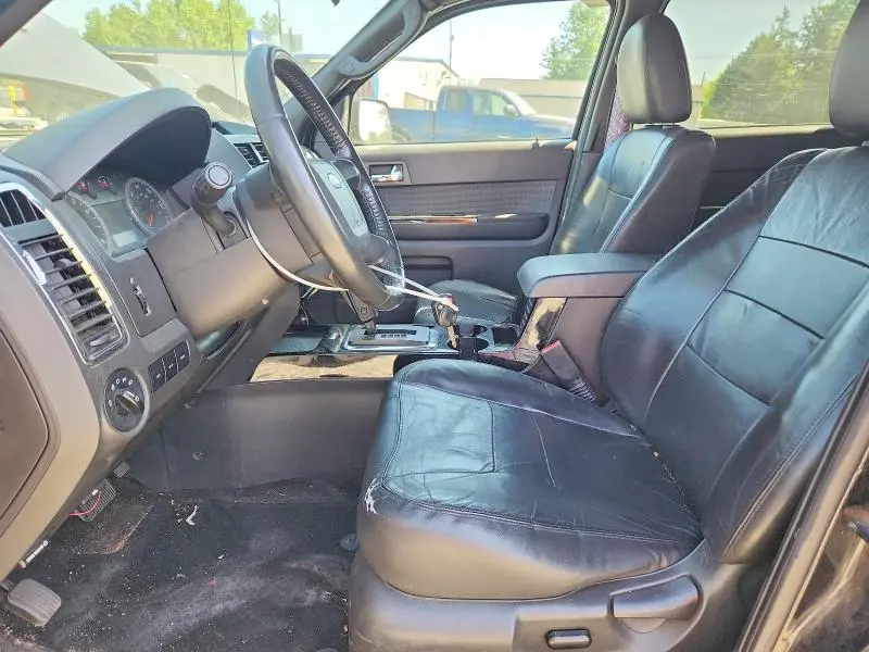 2011 FORD ESCAPE LIMITED  
