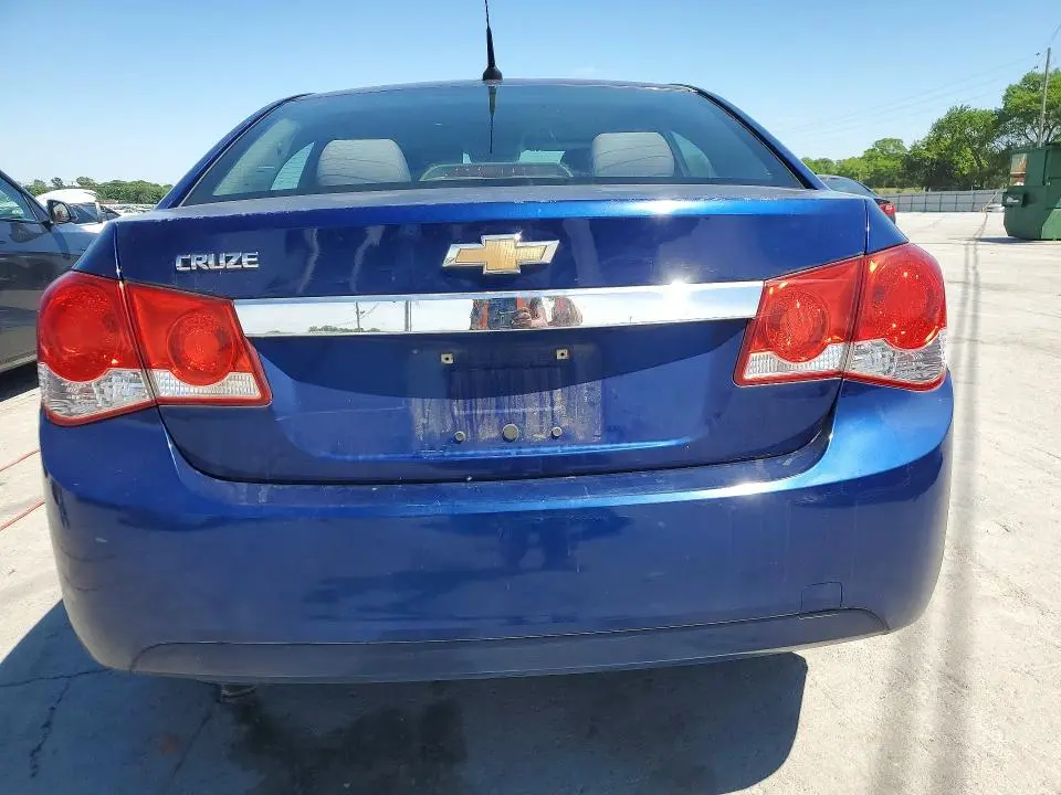 2013 CHEVROLET CRUZE LS  