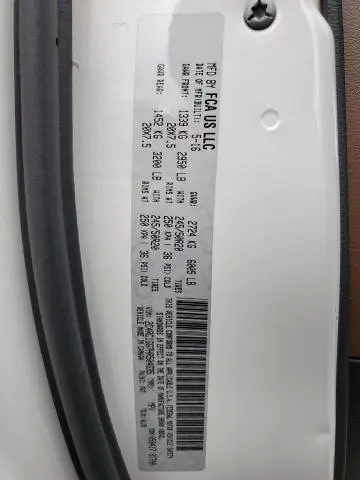 2017 CHRYSLER PACIFICA LIMITED  