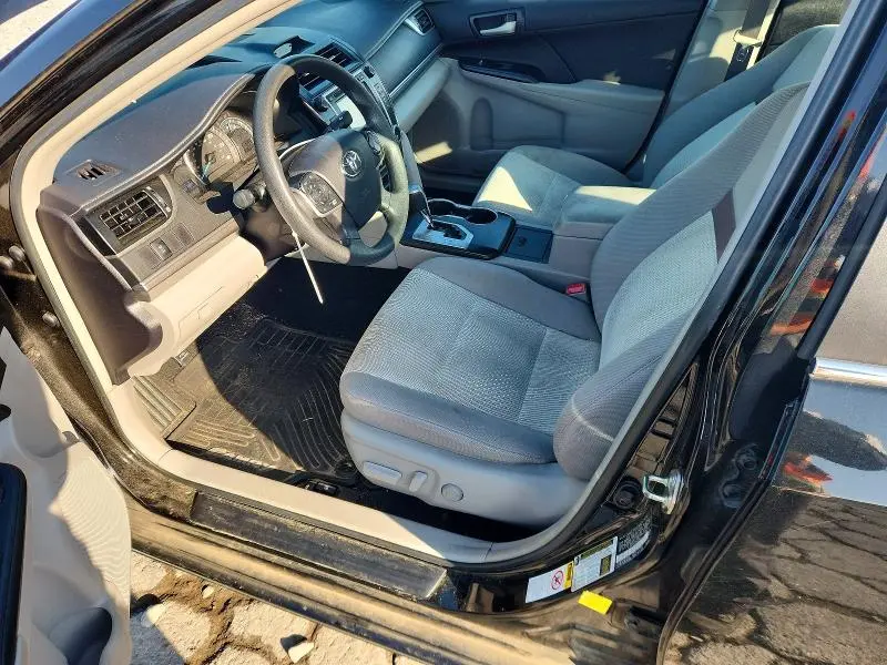 2014 TOYOTA CAMRY LE  
