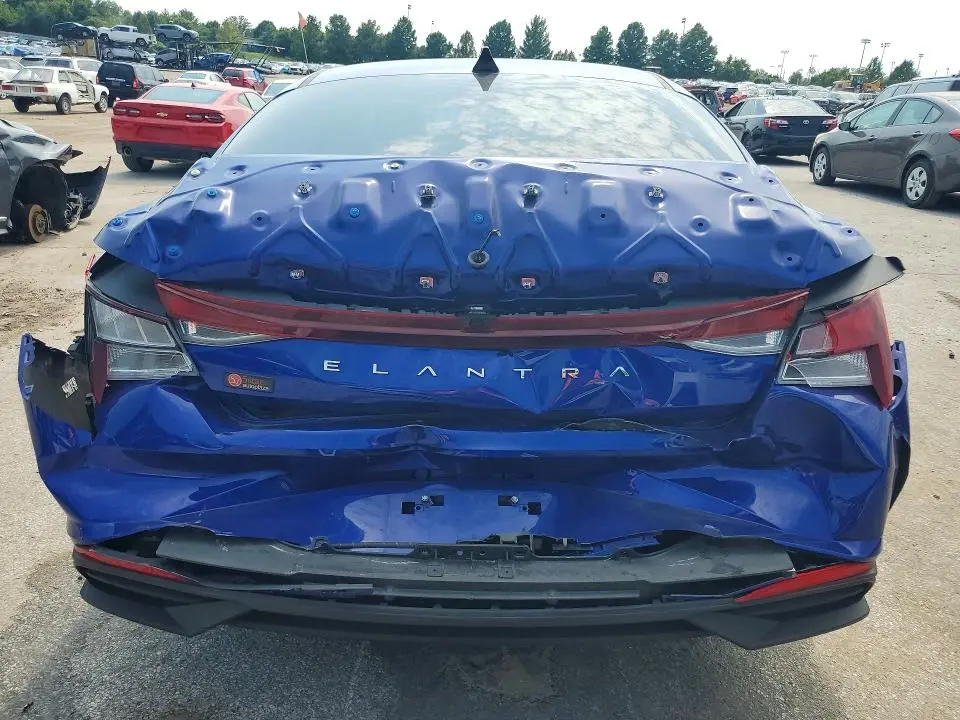 2021 HYUNDAI ELANTRA SEL  