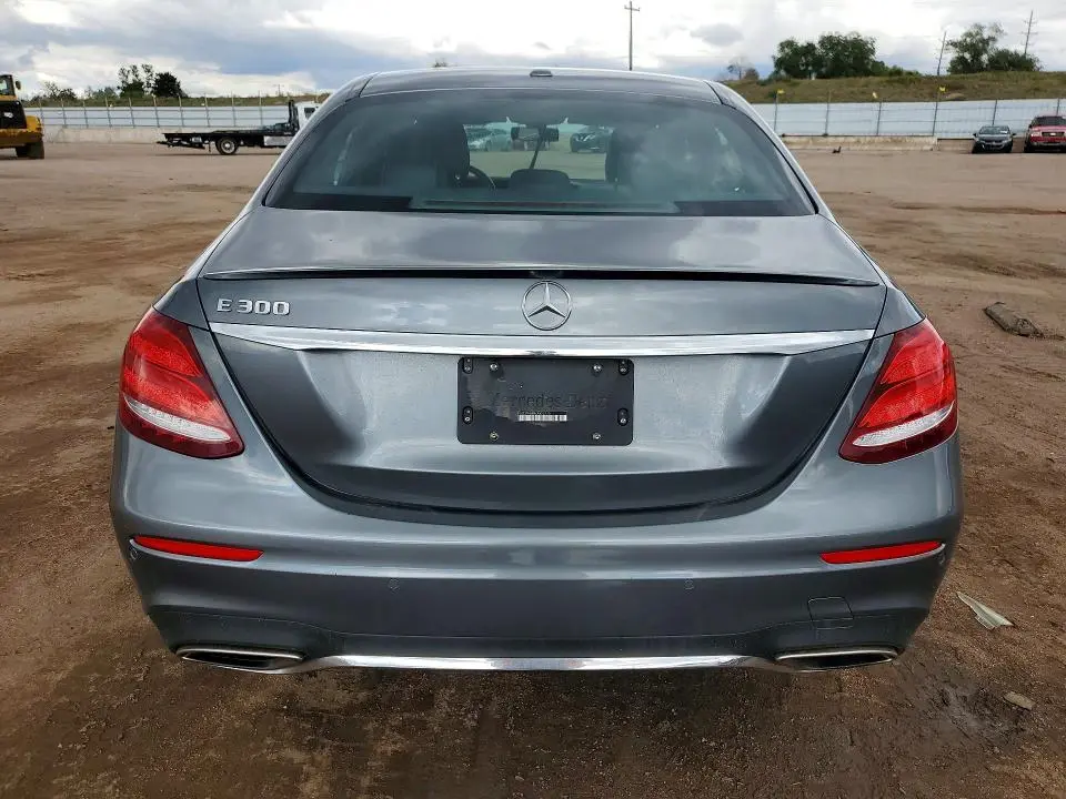 2019 MERCEDES-BENZ E 300  