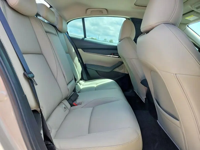 2025 MAZDA 3 PREFERRED  