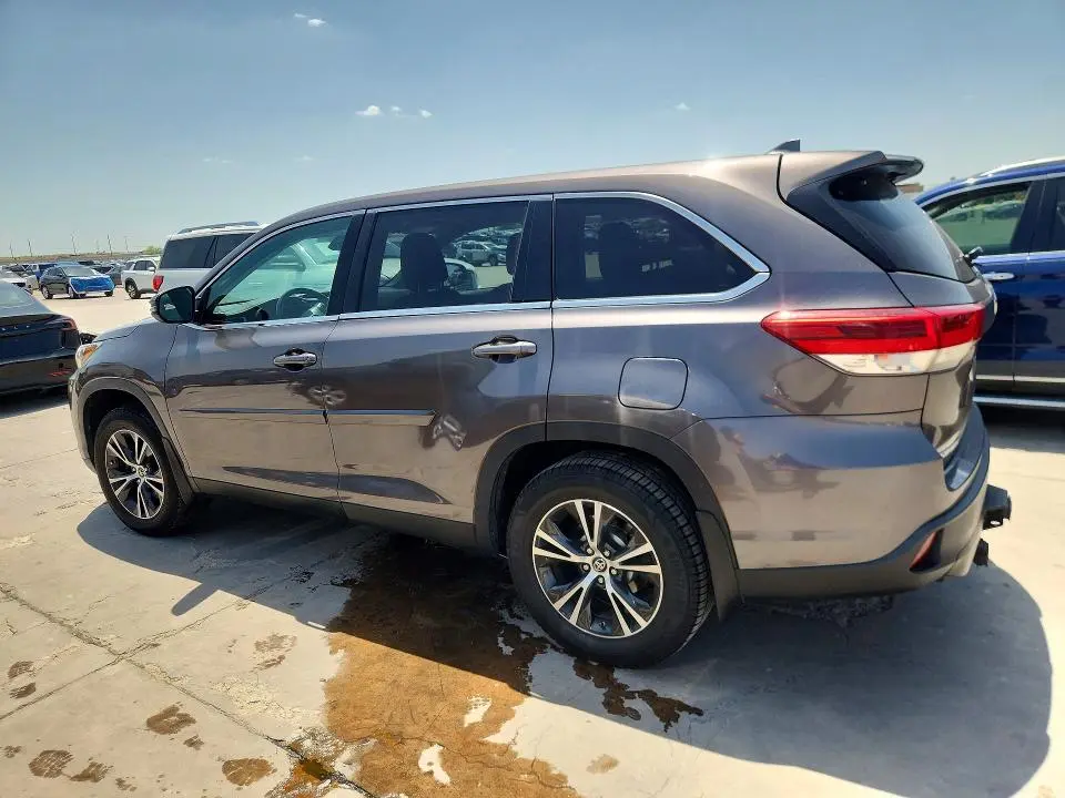 2019 TOYOTA HIGHLANDER LE PLUS  