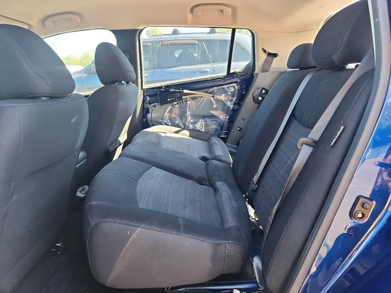 2022 NISSAN LEAF SV  