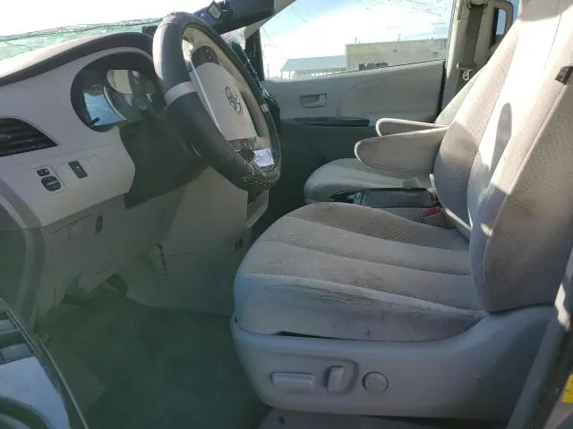2012 TOYOTA SIENNA LE  