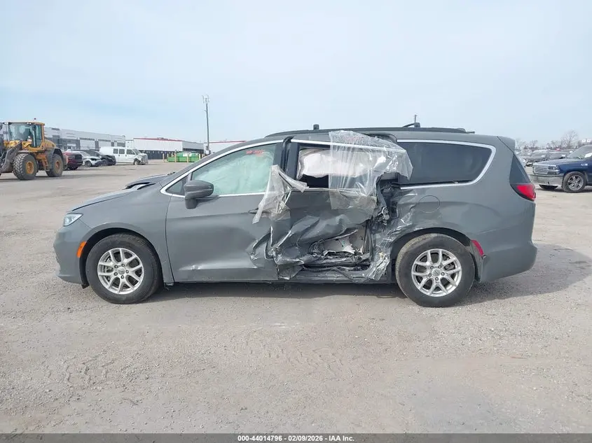 2022 CHRYSLER PACIFICA TOURING L