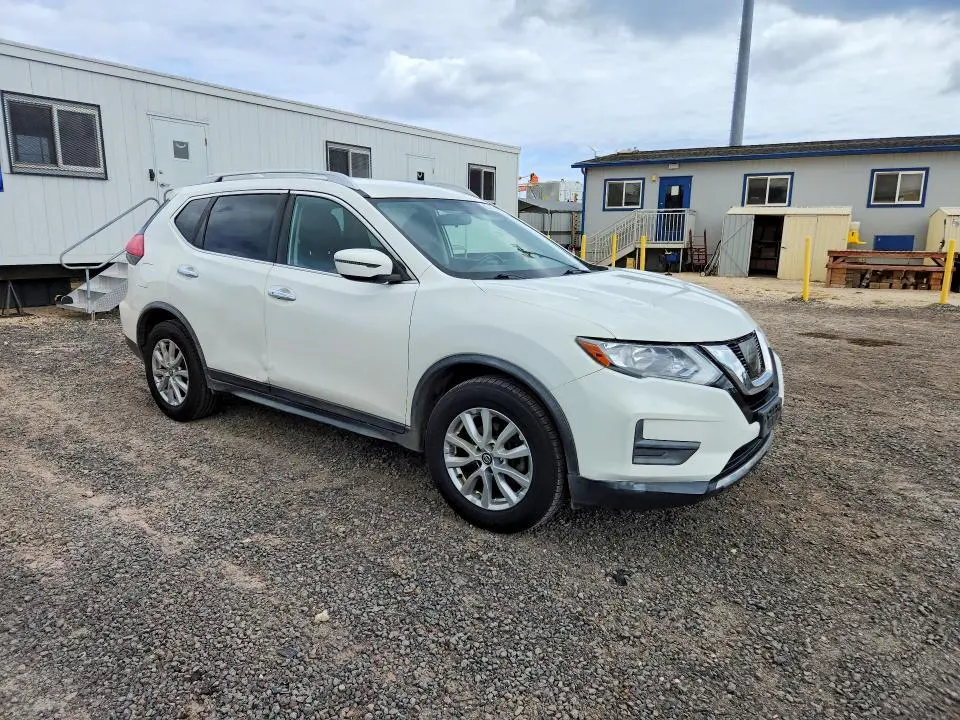 2017 NISSAN ROGUE SV  