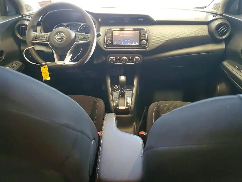 2021 NISSAN KICKS S  